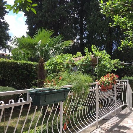 Garden Apartment Kastela Exterior photo