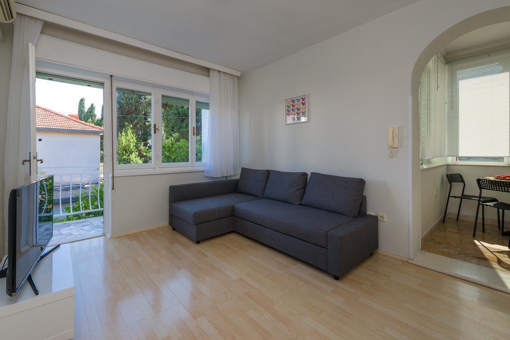 Garden Apartment Kastela Room photo